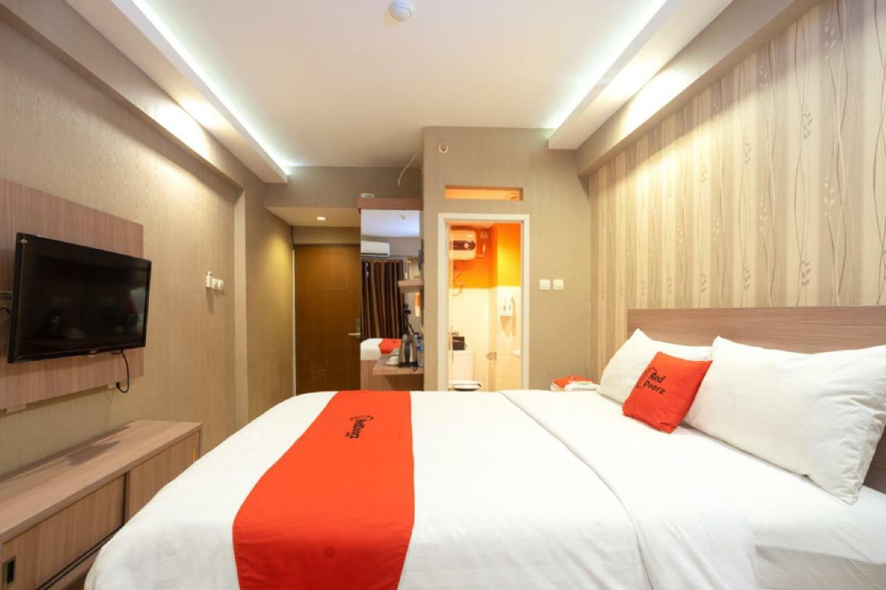 Reddoorz Apartment At Bogor Valley Exterior photo